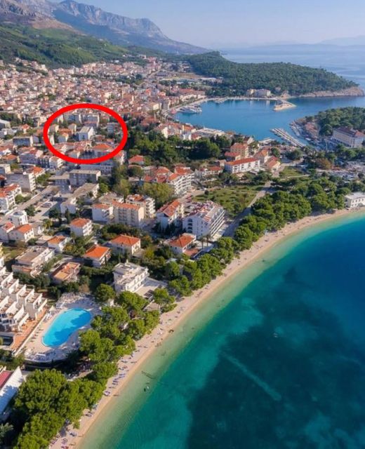 Apartments By The Sea Makarska - 19210