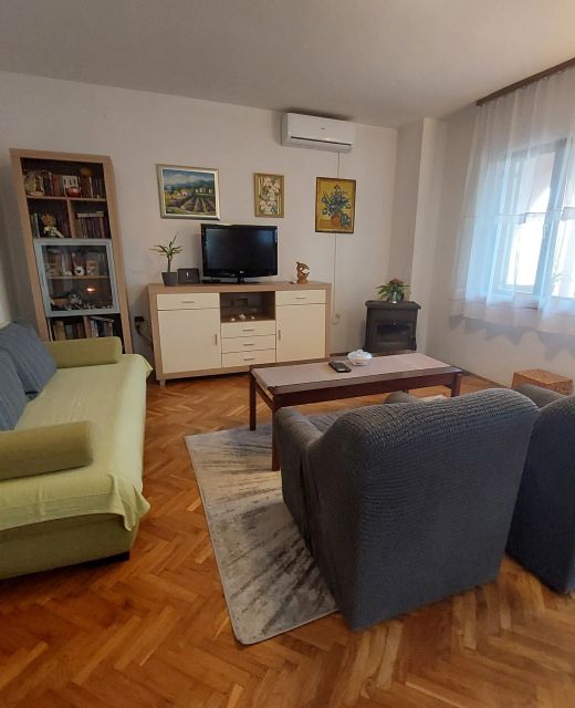 Apartments With Parking Space Malinska, Krk - 19269 Malinska
