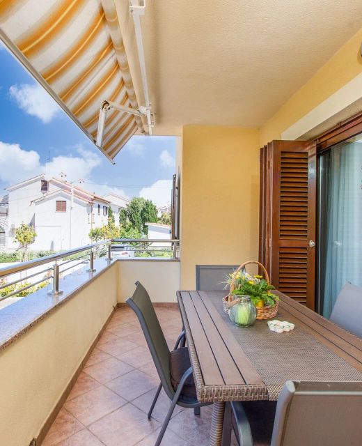 Apartments With Parking Space Punat, Krk - 19318 Punat