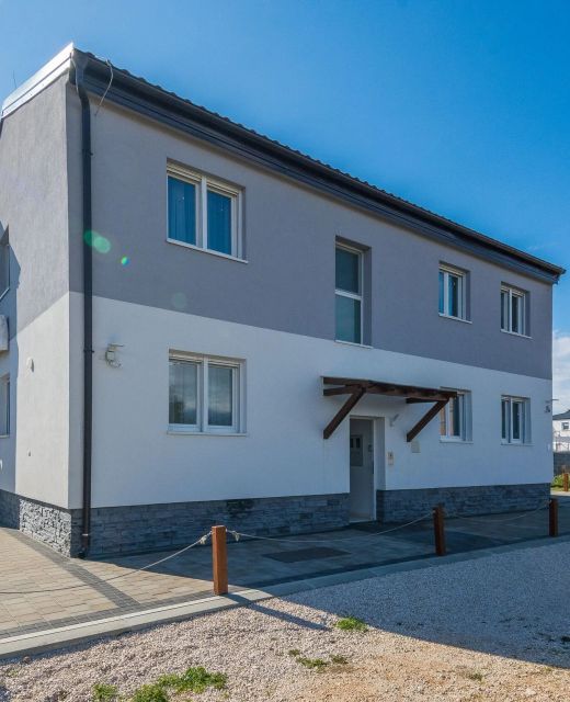 Apartments With Parking Space Vir - 19332