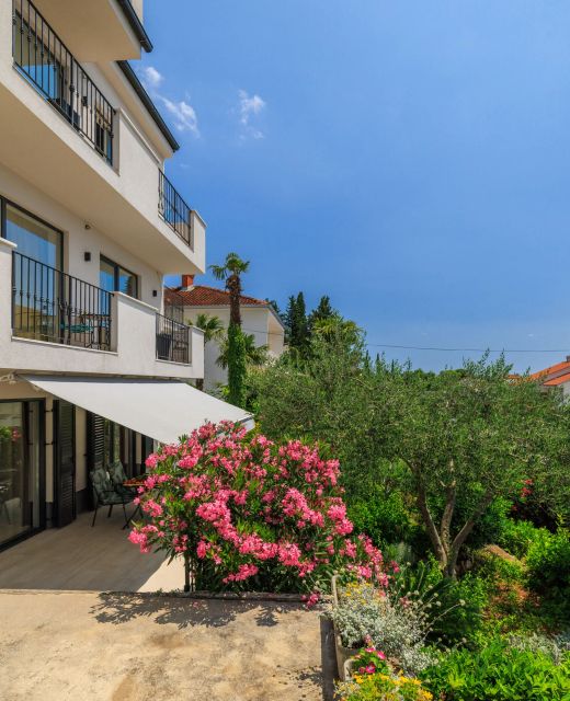 Apartments Rak Dramalj