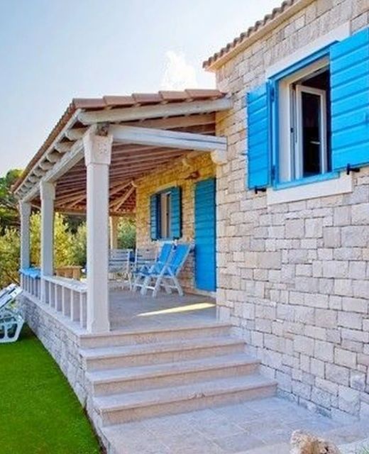 House Nevena Postira