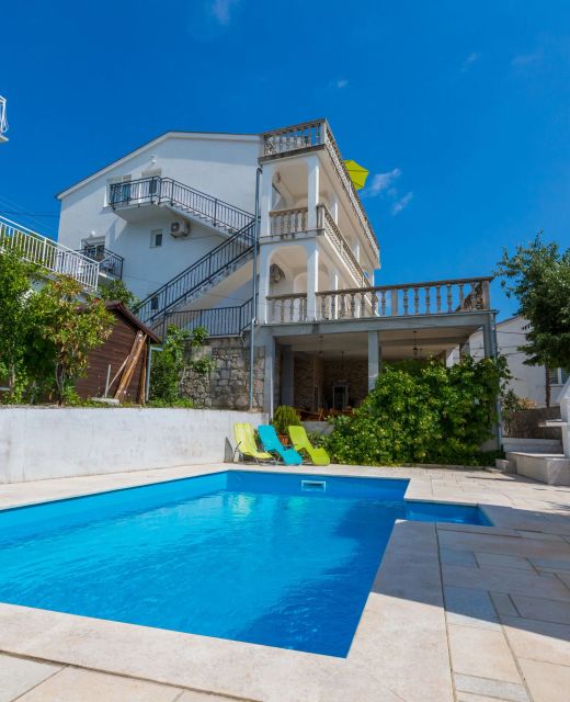 Apartments Ivano Dramalj