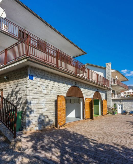 Apartment Renata Povile