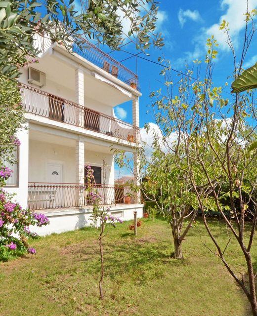Apartments Petar Rogoznica