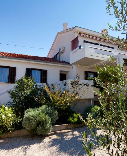 Apartment Nikolina Punat