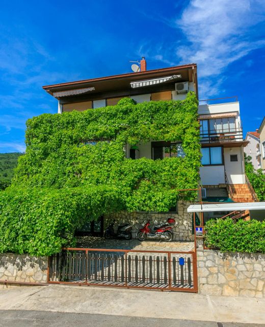 Apartment Luksi Selce