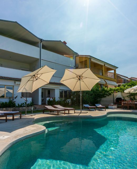 Apartments Pool Fazana