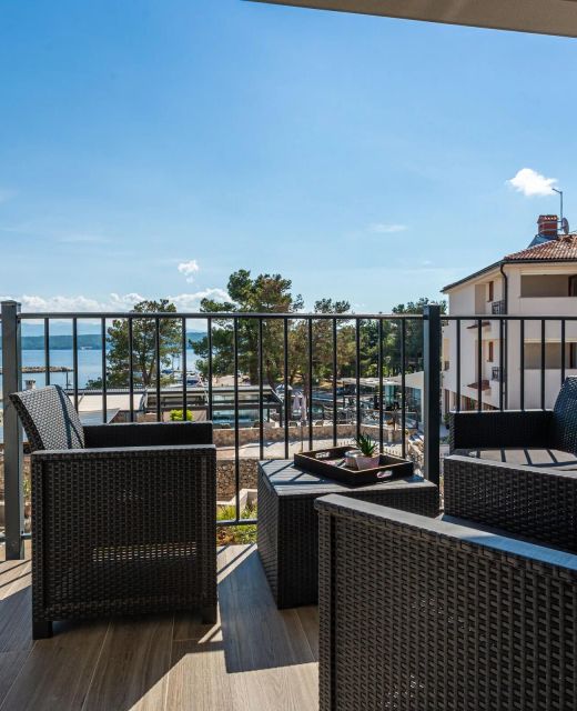 Apartments By The Sea Porat, Krk - 19349 Porat