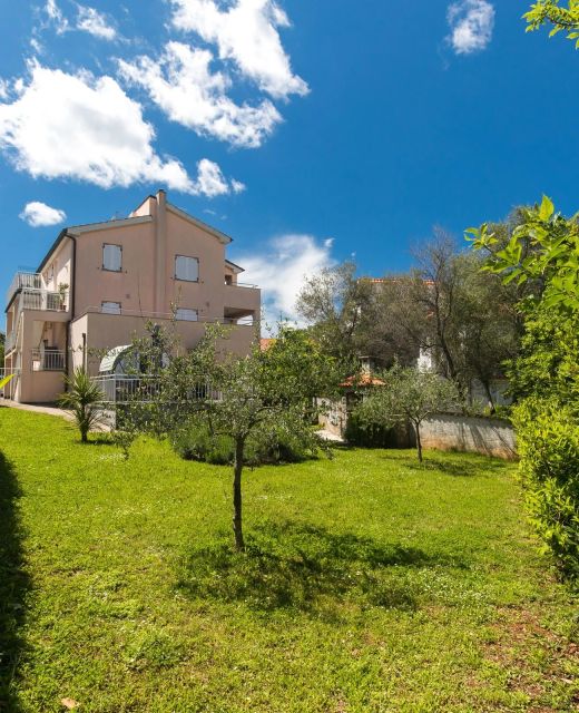 Apartments With Parking Space Malinska, Krk - 19353 Malinska