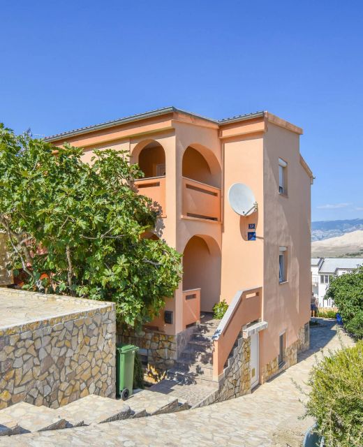 Apartments Clair Pag