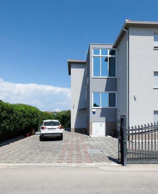 Apartment Adria Okrug Gornji