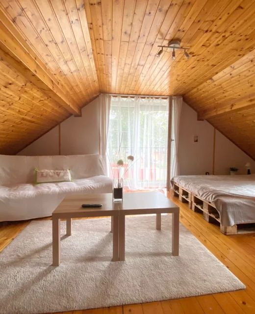 Unita Apartman Balatonakarattya