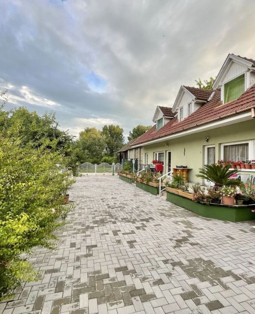 Györe Vendégház Galambok