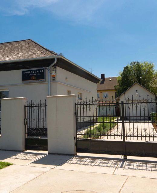Kunfoglalás Apartmanház Kisújszállás