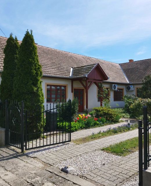 Fehér Tulipán Vendégház Poroszló
