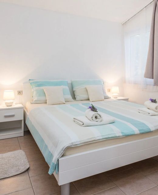 Apartments Zaklina Vir