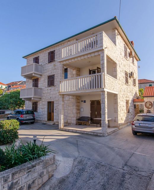 Apartment Vito Postira