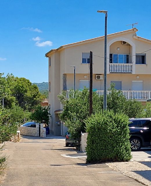 Apartments Vlade Primosten