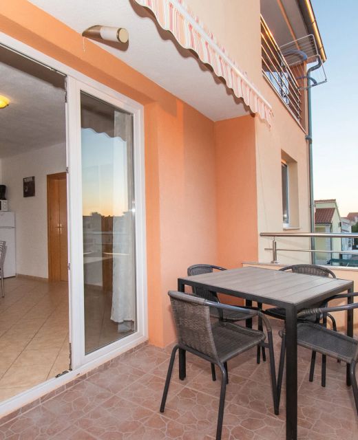 Apartment Monika Vodice