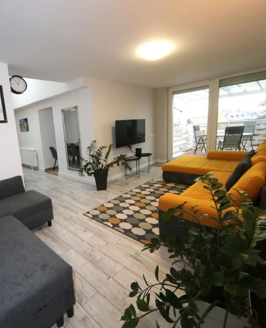 Étoile Apartman**** Eger
