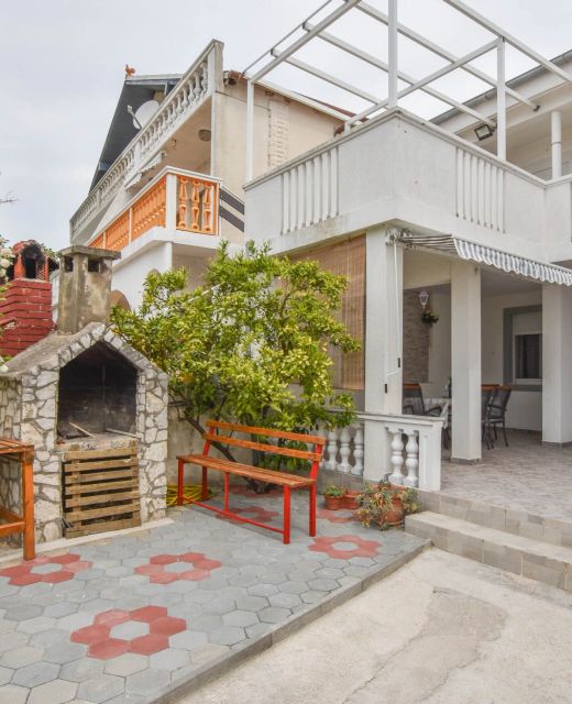 Apartment Rota Turanj