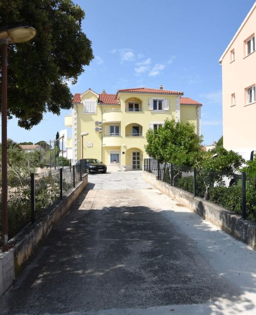 Apartments Mario Brodarica