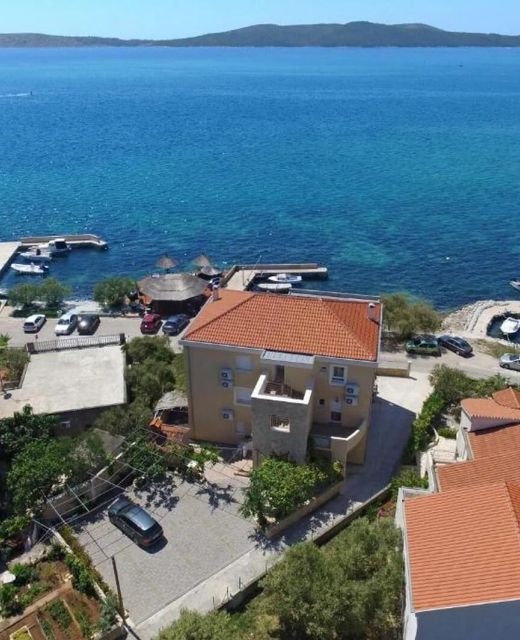 Apartments Superba Brodarica