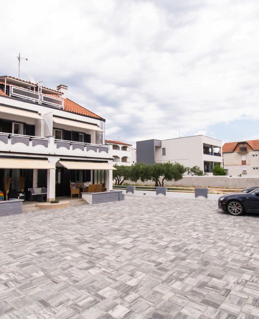 Apartments Krunoslava Vodice