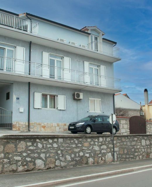 Apartment and Room Zoran Vodice