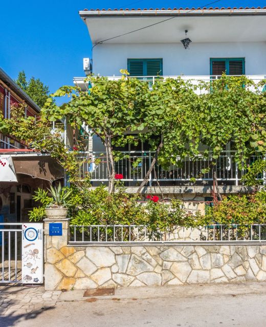 Apartments With Parking Space Selce, Crikvenica - 19455 Selce