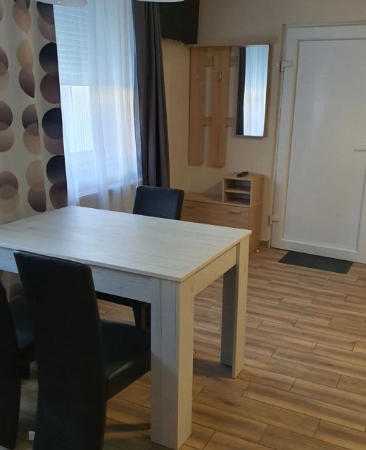 Peter's Apartman Pápa