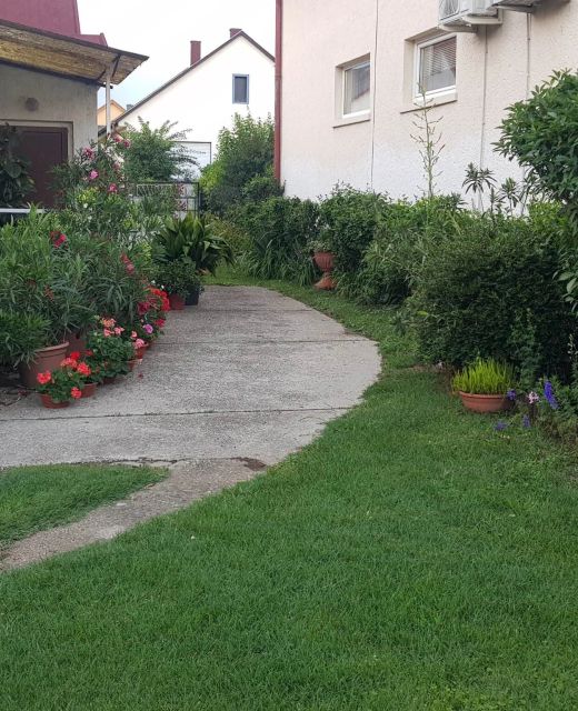 Liliom Apartman 5 Balatonboglár
