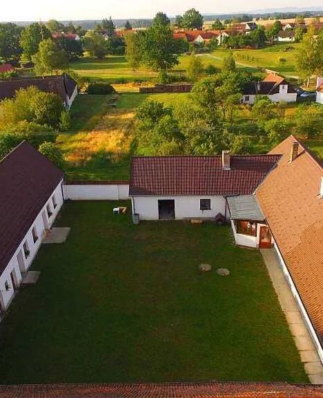 Šafářův statek Hrachoviště