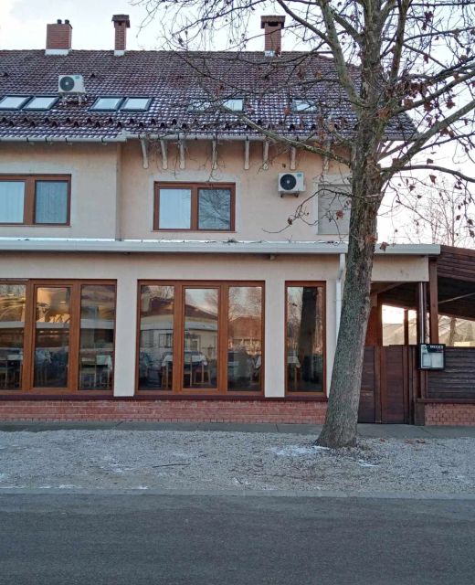 Megálló Panzió Sándorfalva
