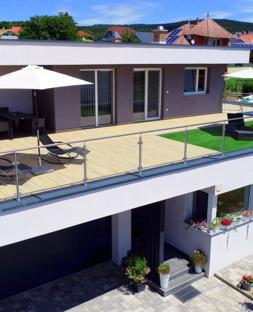Napfény Terasz Apartman Vonyarcvashegy