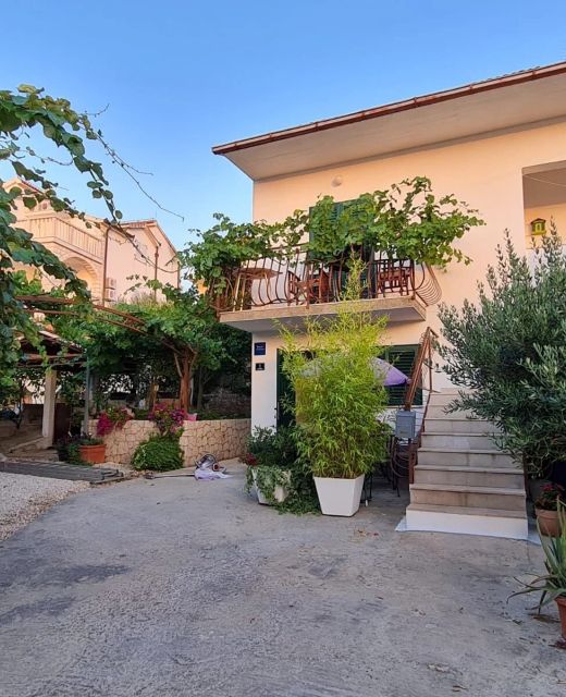 Apartments Jasmine Okrug Gornji