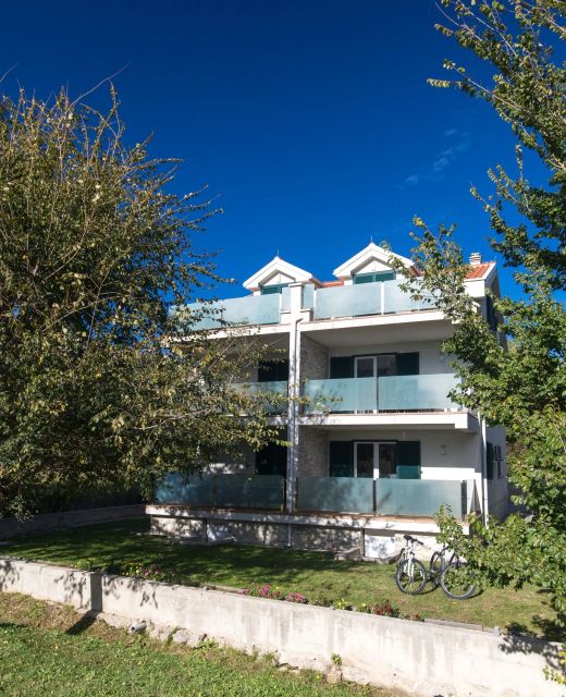 Apartments With Parking Space Baška, Krk - 19674 Baška