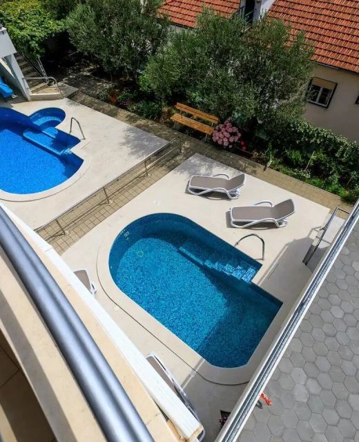 Family-friendly Apartments With Swimming Pool Brela, Makarska - 19998 Brela