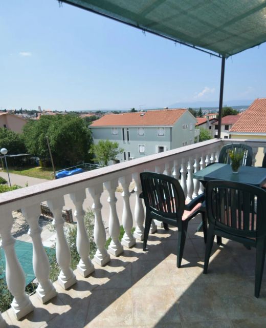 Apartments With Parking Space Malinska, Krk - 20366 Malinska