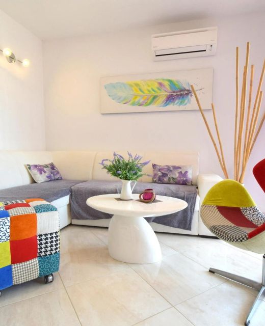 Apartments With Parking Space Malinska, Krk - 20382 Malinska