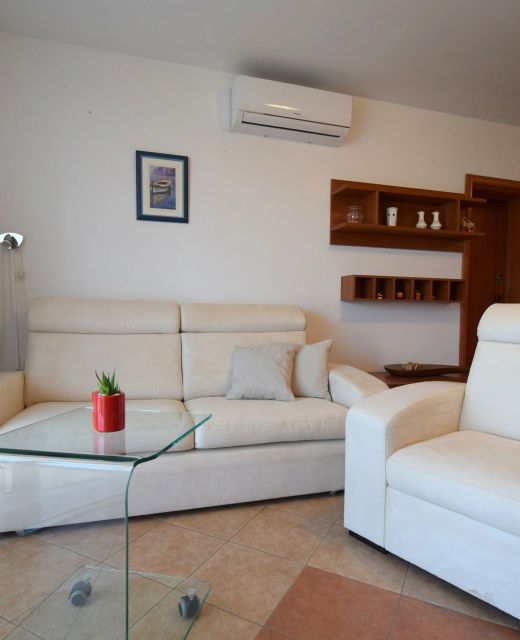 Apartments With Parking Space Malinska, Krk - 20446 Malinska