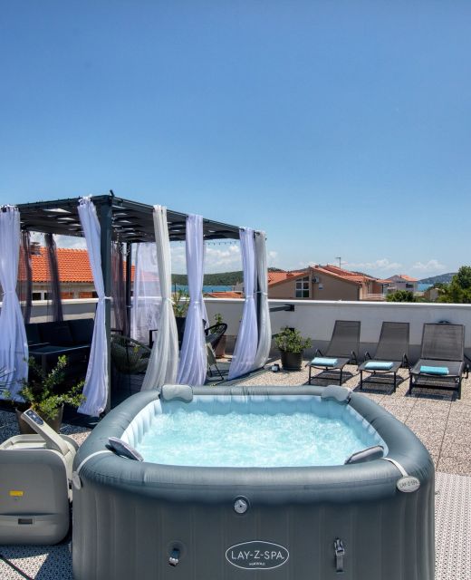 Apartments By The Sea Betina, Murter - 20450 Betina