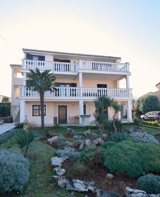 Apartments With Parking Space Njivice, Krk - 20462 Njivice