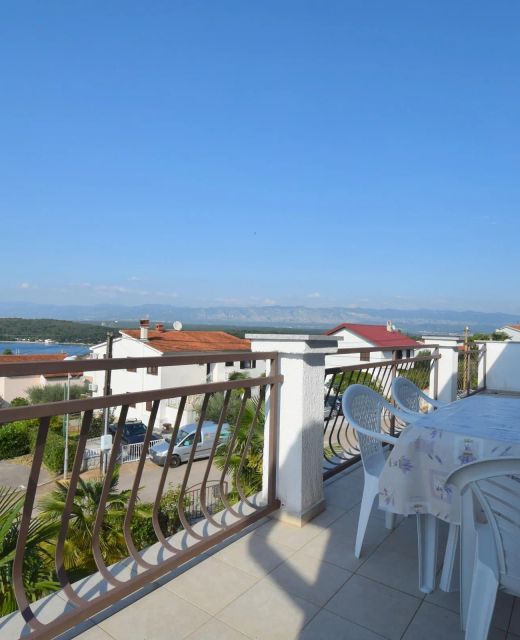 Apartments With Parking Space Njivice Krk - 20474
