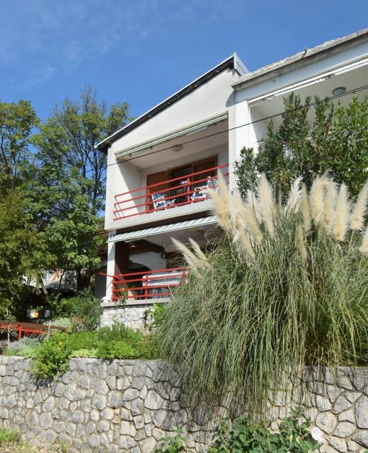 Apartments With Parking Space Omišalj, Krk - 20480 Omišalj