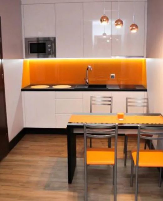 Karla- apartamenty i pokoje w Dębkach