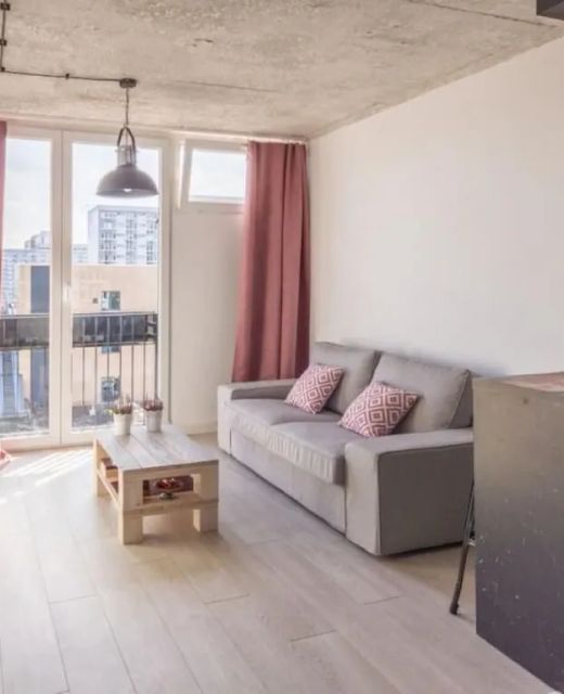 Industrialny apartament centralny na 9. piętrze z balkonem Warszawa