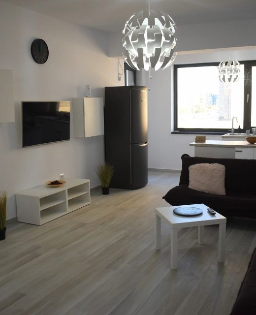 Apartament By The Lake with a View Mamaia Nord
