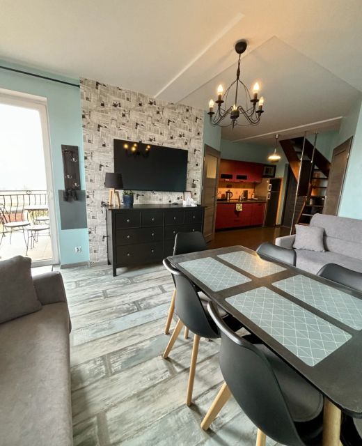 APARTAMENT FAMILIJNY KRYNICA MORSKA - 10 osób 2 poziomy 2 łazienki kuchnia